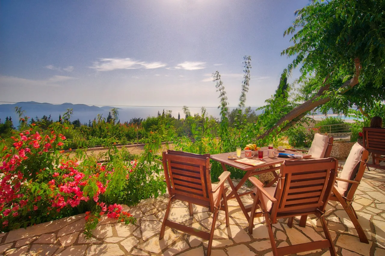 The garden overlooking the sea